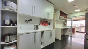 Image 26 - 923916