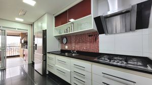 Image 24 - 923916