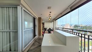 Image 13 - 923916