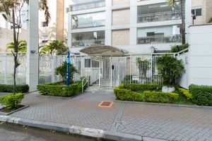 Image 57 - 923918