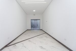 Image 3 - 923919