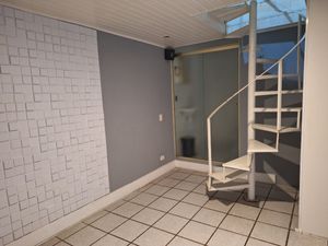 Image 4 - 923920