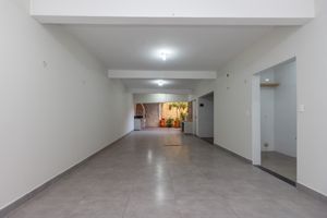 Image 16 - 923923