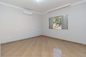Image 30 - 923923