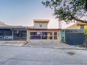 Image 3 - 923923