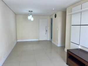 Image 4 - 923926