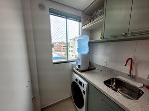 Image 13 - 923935