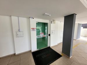 Image 31 - 923935