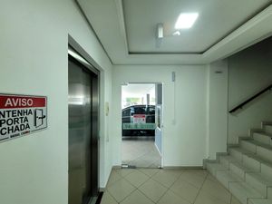 Image 32 - 923935