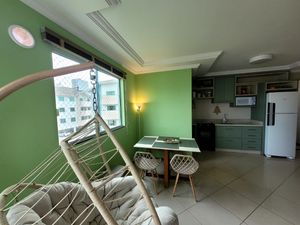 Image 3 - 923935
