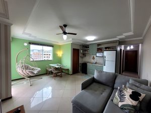 Image 8 - 923935