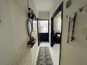 Image 3 - 923939