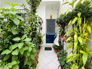 Image 16 - 923939