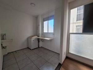 Image 13 - 923941