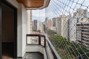 Image 27 - 923942