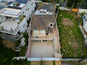 Image 57 - 923949