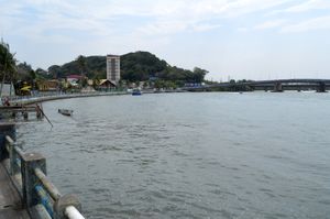 Image 37 - 923951