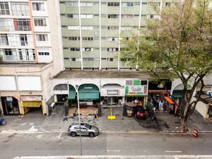 Image 4 - 923953