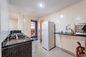 Image 30 - 923958