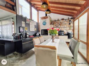 Image 4 - 923960