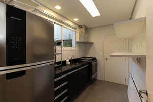 Image 4 - 923966