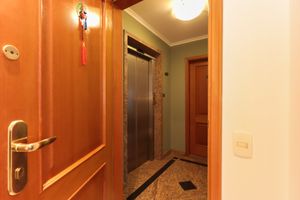 Image 34 - 923966