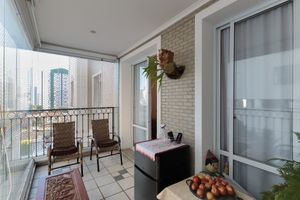 Image 38 - 923966