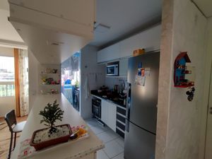 Image 8 - 923967