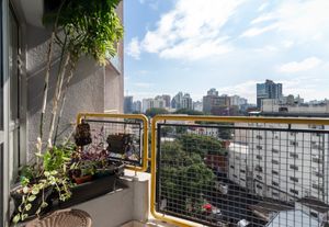 Image 1 - 923970