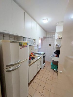 Image 8 - 923972