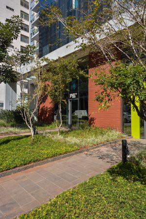 Image 35 - 923976