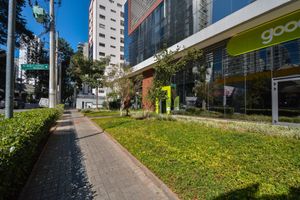Image 30 - 923976