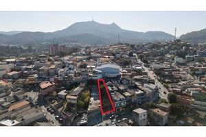 Image 1 - 923977