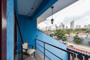 Image 12 - 923984
