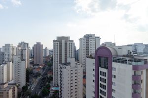 Image 35 - 923987