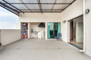 Image 33 - 923987