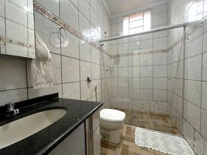 Image 9 - 923989