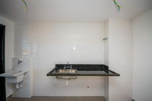Image 7 - 923990