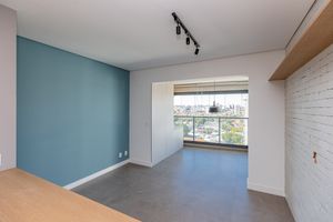 Image 1 - 923998