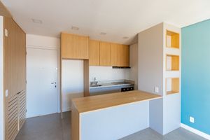 Image 6 - 923998