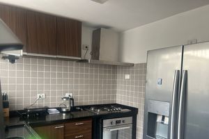 Image 17 - 924003