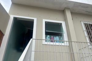 Image 5 - 924003