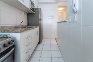Image 18 - 924007