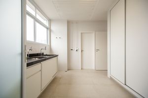 Image 37 - 924016
