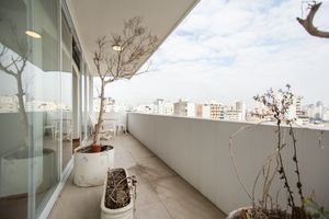 Image 17 - 924016
