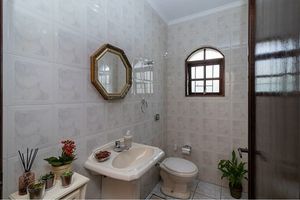 Image 19 - 924017