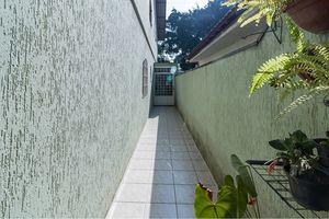 Image 13 - 924017