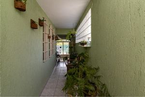 Image 20 - 924017
