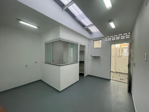 Image 20 - 924020