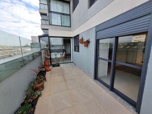 Image 11 - 924027